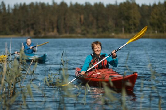 Melonta Best Lake Nature Adventures canoeing
