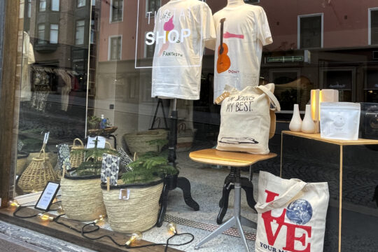 Tiistai Shop