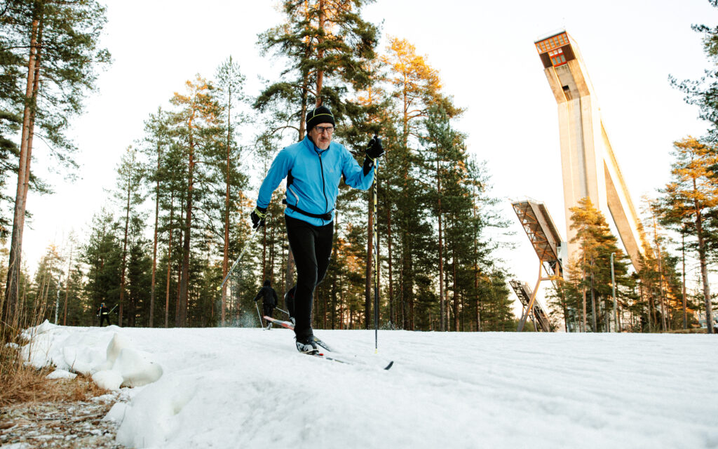 Ensilumenlatu Lahti First snow skiing track