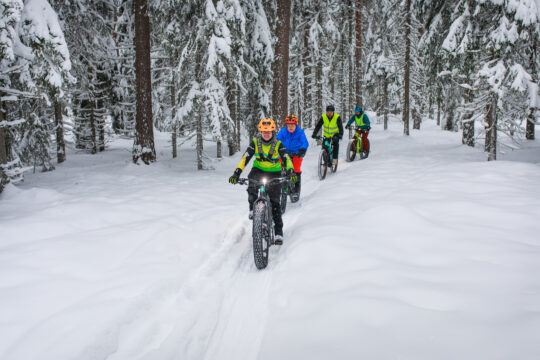 Talvipyöräilyä Salpausselällä winter cycling