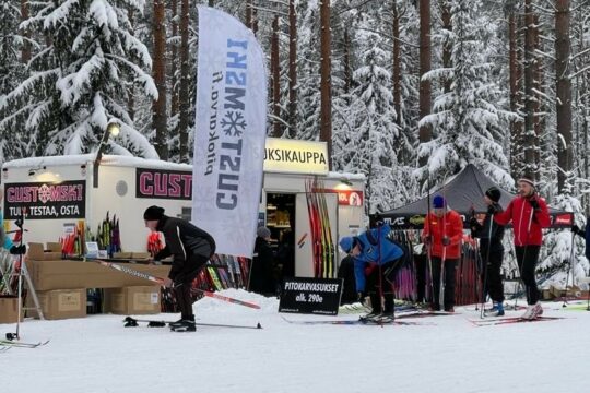 CustomSki Lahdessa ski service