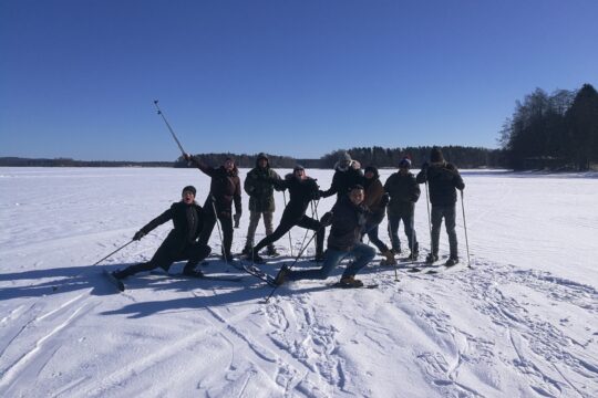 Fenix Ohjelmapalvelut lumikenkäily snowshoeing