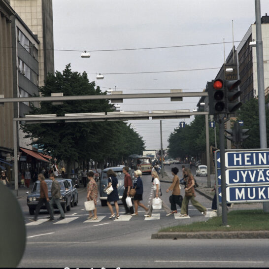näkymä Paasikivenaukiolta Aleksanterinkatua pitkin itään, 1975-1979