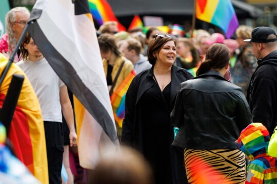 Lahti Pride tunnelmaa Lahden keskustassa