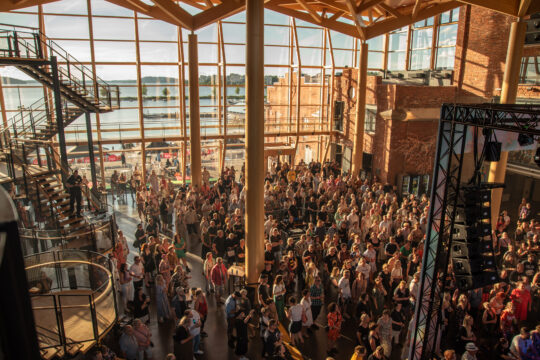 Sibeliustalon kesäkonsertit valoisassa Metsähallissa