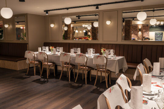 Lahden kauppahalli, illalliskattaus