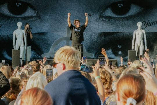Gettomasa esiintyy. Kuva Joni Halmelahti